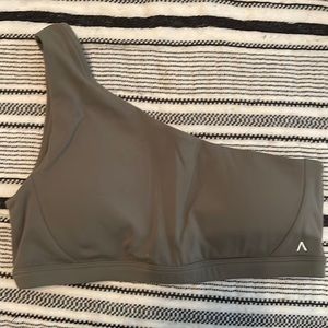 One shoulder sports bra